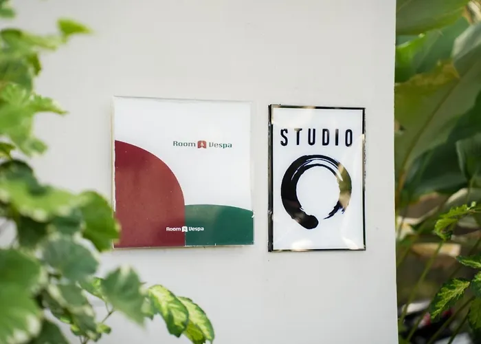 O - Two-floor Studio, Walk To The